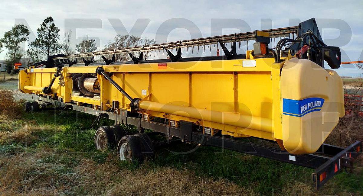 Plataforma New Holland 740 35 Pies año 2017 Convencional