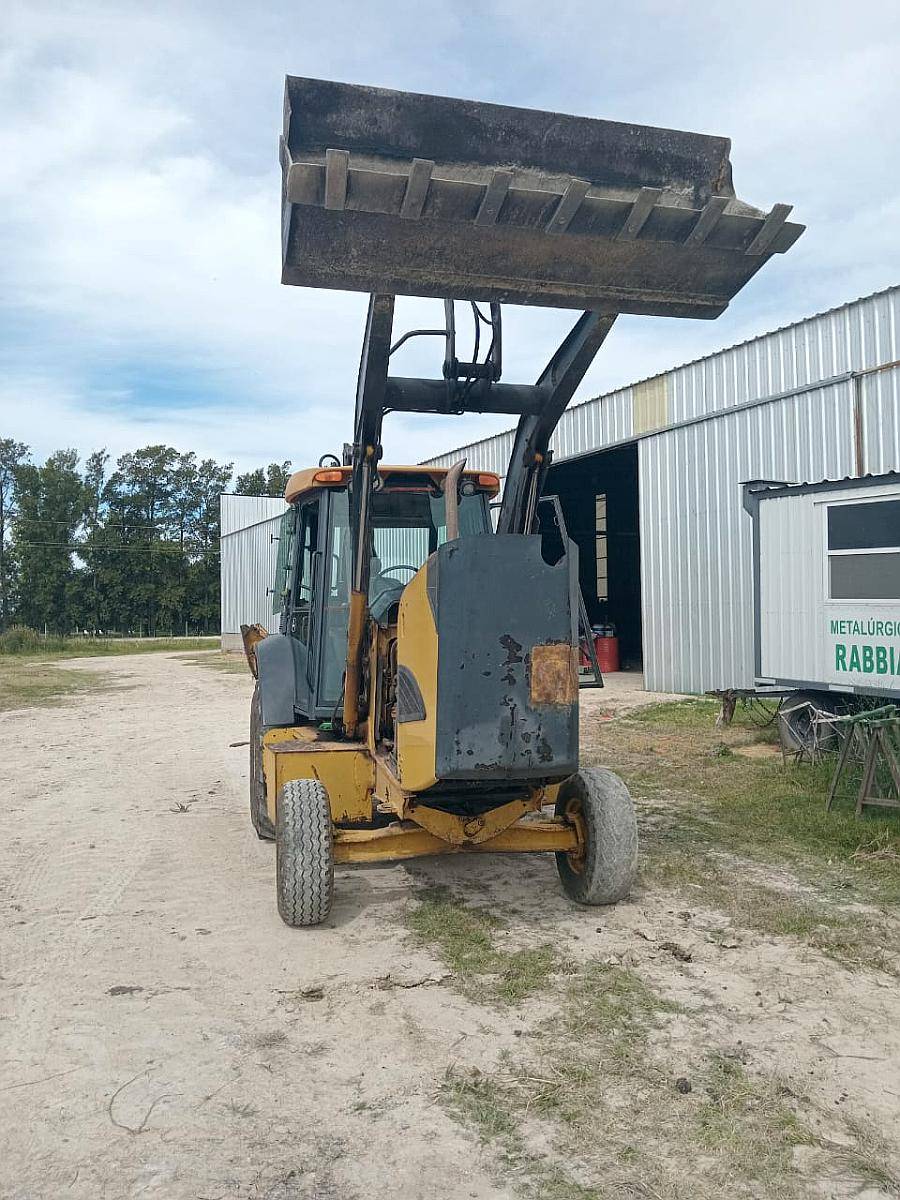 Retroexcavadora John Deere 310j
