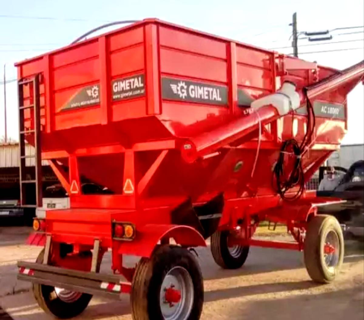 Tolva Semillas y Fertilizantes AC 18000 Gimetal