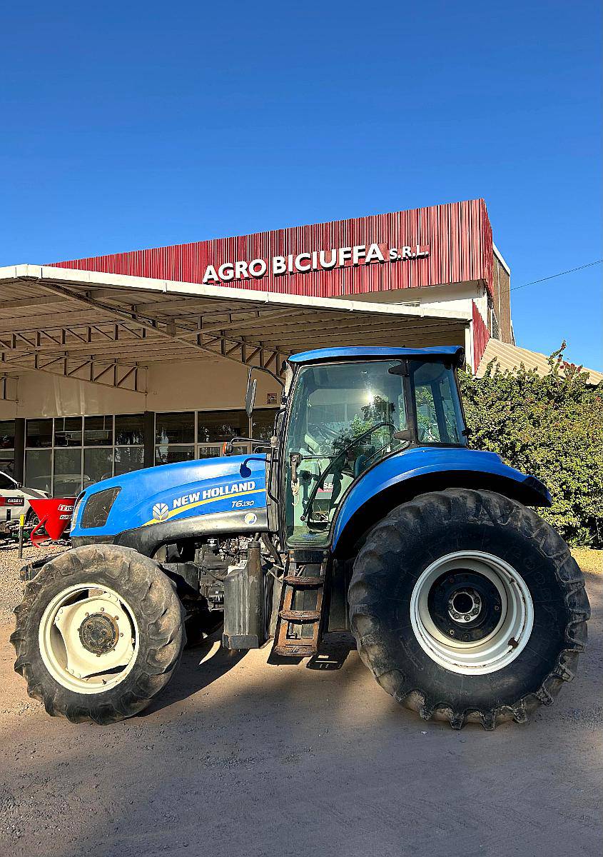 Tractor New Holland T6. 130 Patón