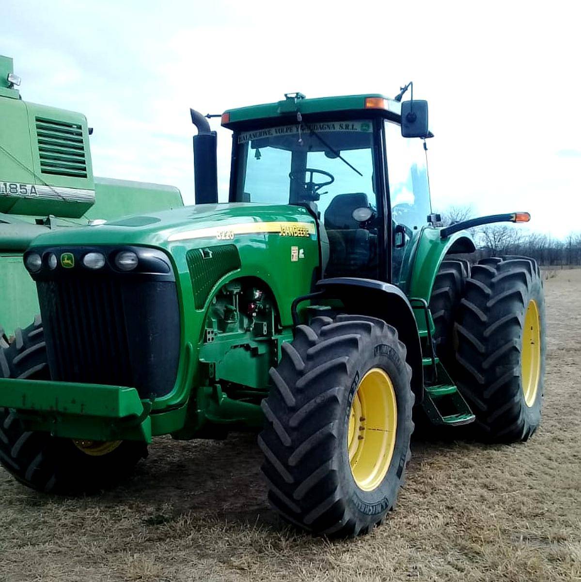 Tractor John Deere 8220 año 2004 en muy Buen Estado Agroads