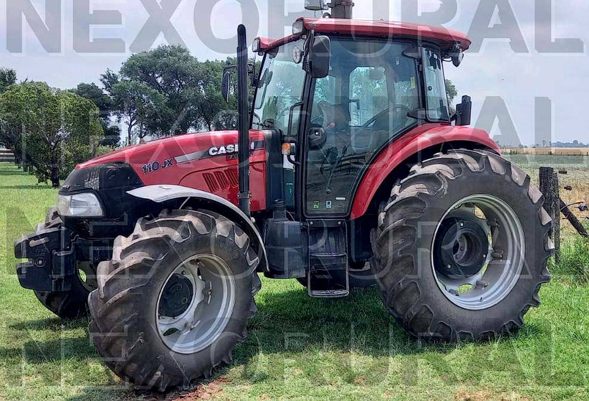 Case Farmall 110 JX, 2021, 1622 HS. Piloto Case, Antena