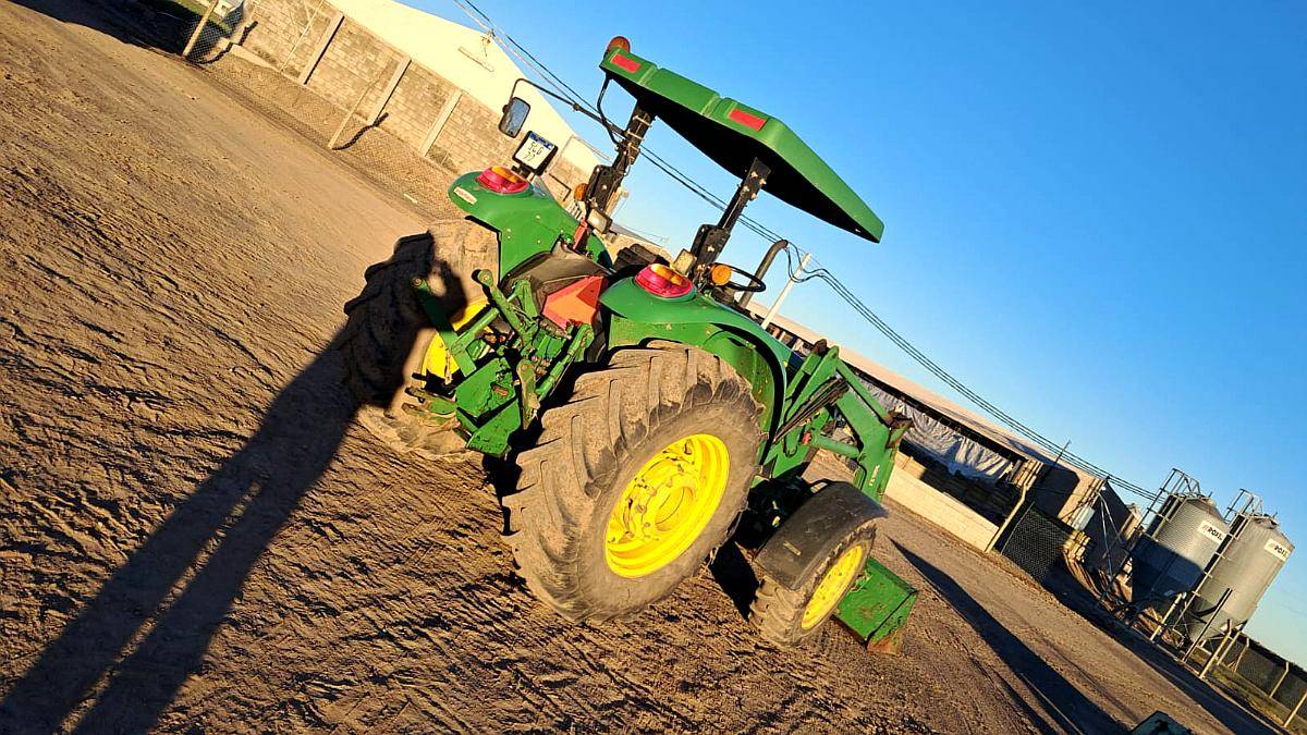 Tractor John Deere 5090e, 90 HP, 4wd, Dual, 2020