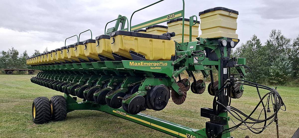 Plant. Sembradora John Deere 1740 de 18 a 52 - Usada