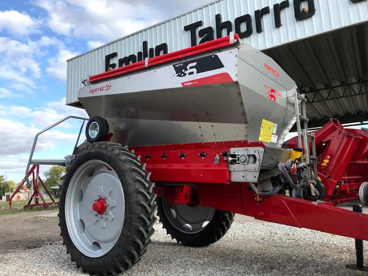Oportunidad Fertilizadora de Arrastre - F 5000 Serie 6