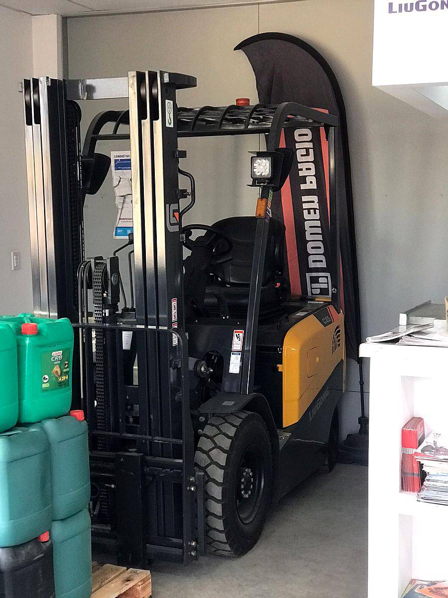 Autoelevador Eléctrico Liugong Clga25-s/c