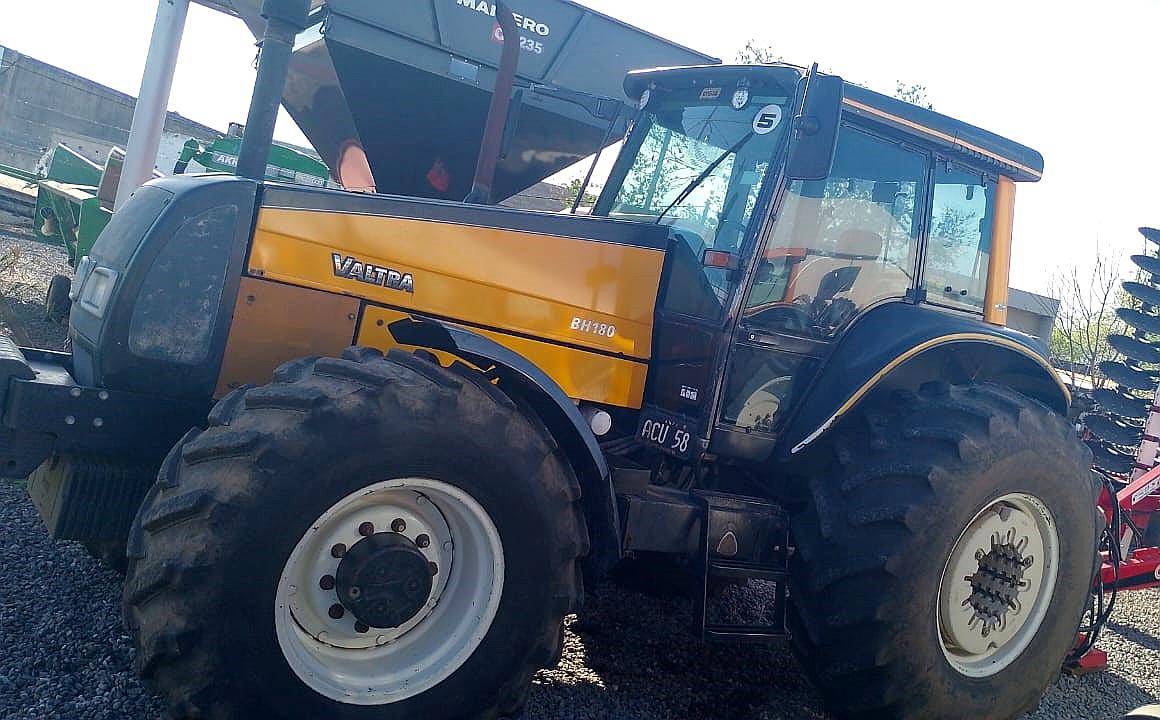Valtra BH 180 - año 2008 - Cabina Original - Paton