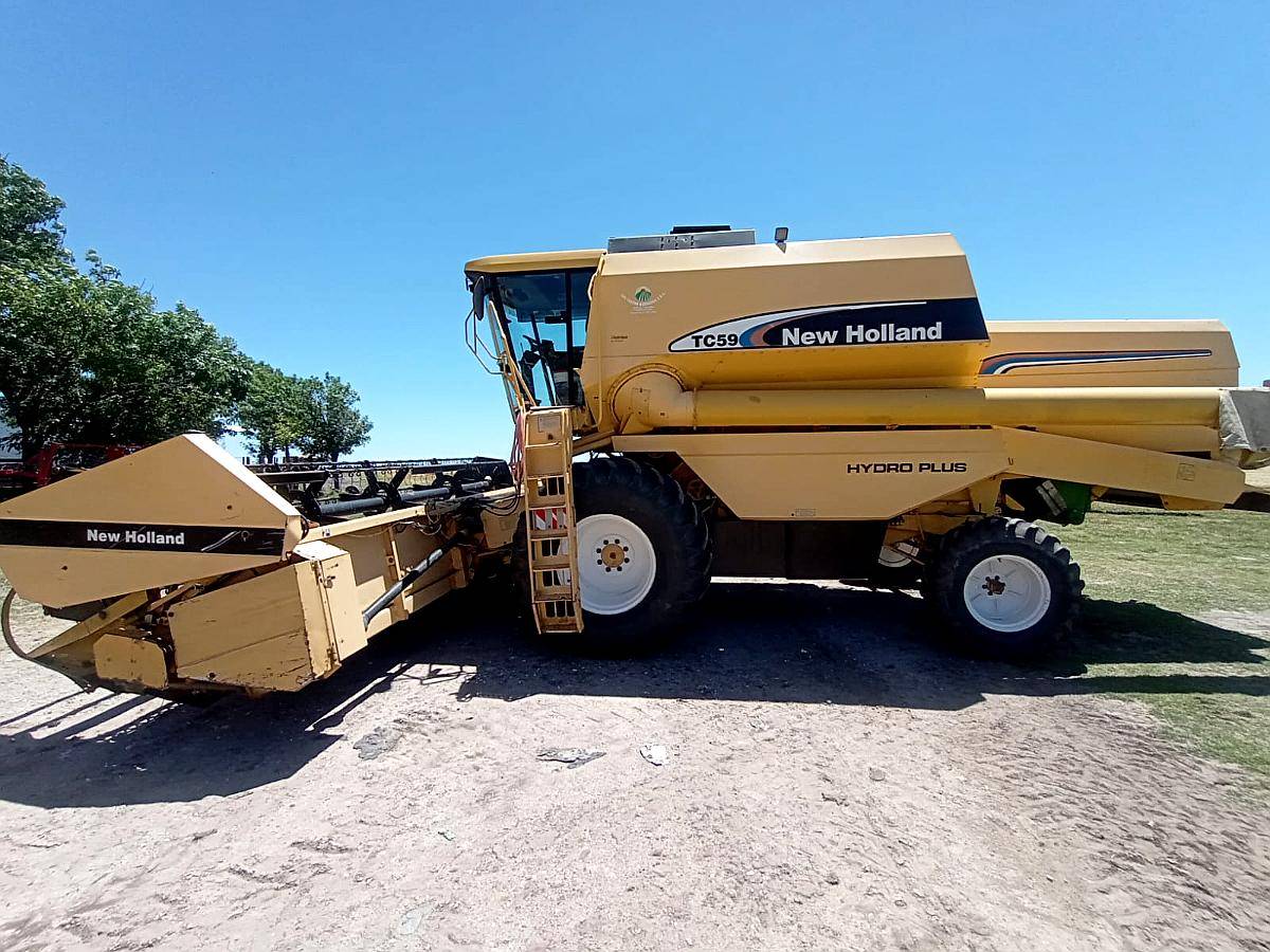 Cosechadora New Holland TC59