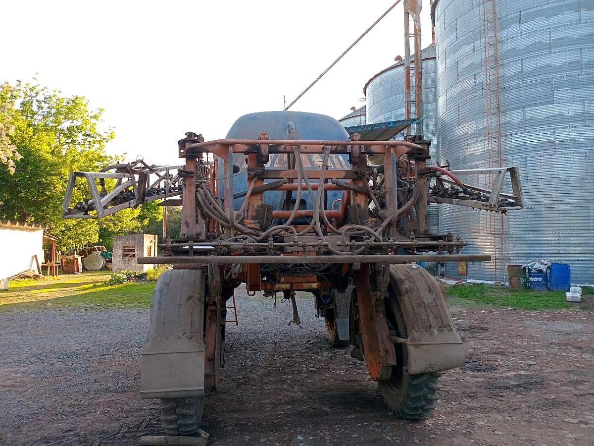 Pulverizadora Jacto Uniport 3000