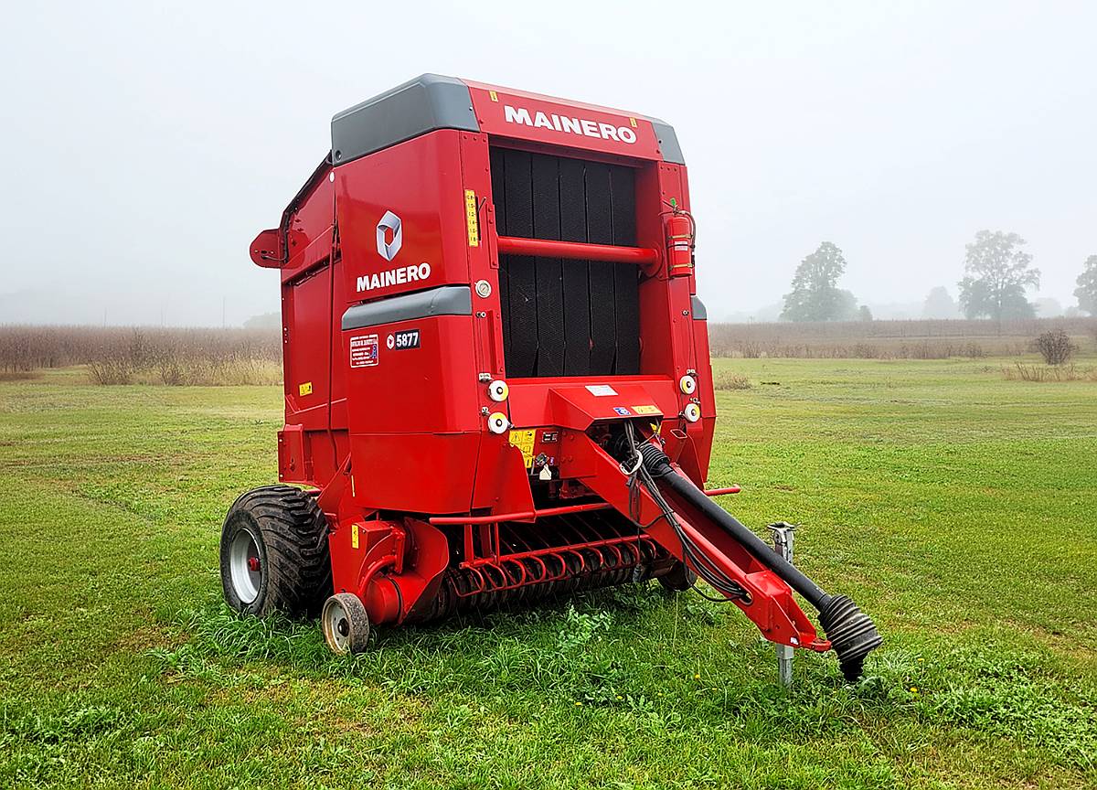 Rotoenfardadora Mainero 5877 .