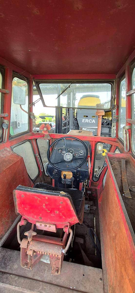 Agricola Tractor Massey Ferguson 1175