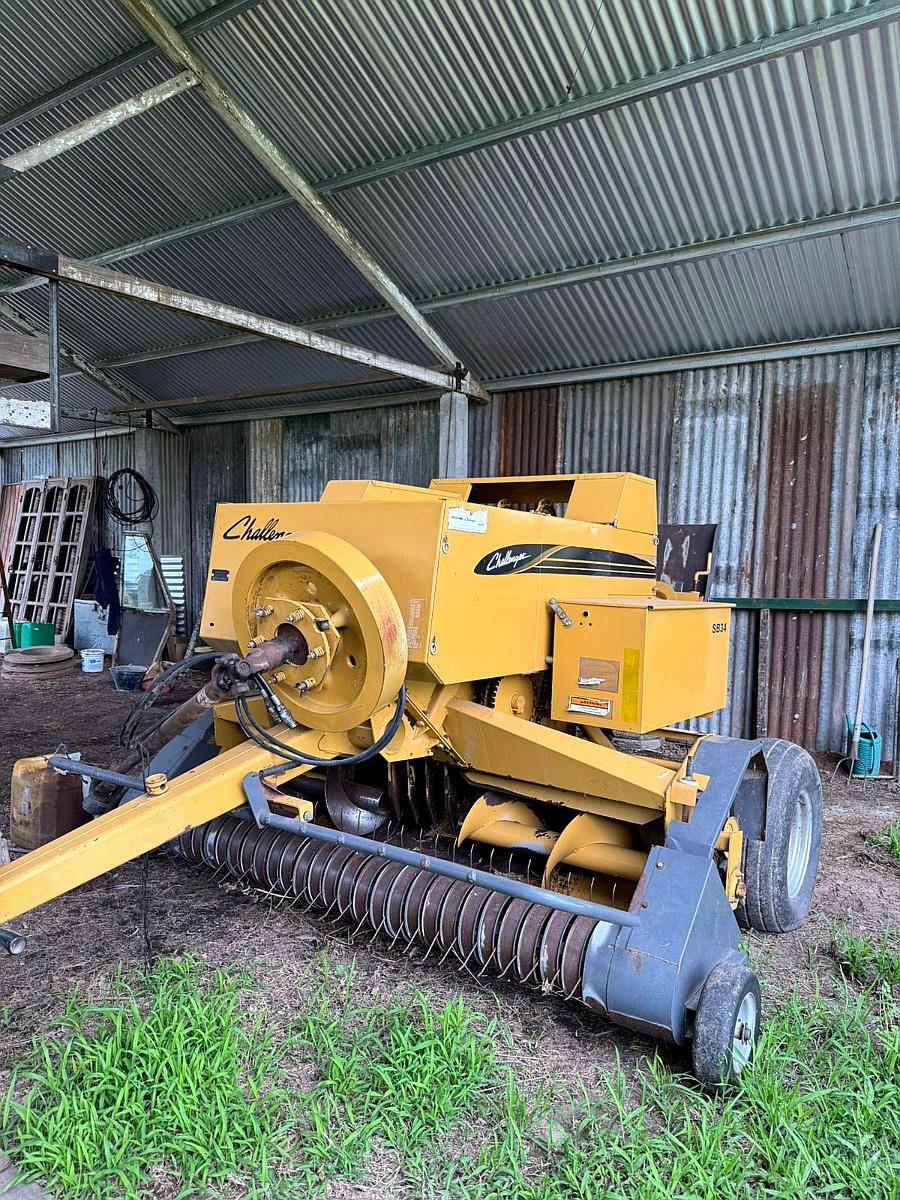 Vendo Enfardadora Challenger SB34