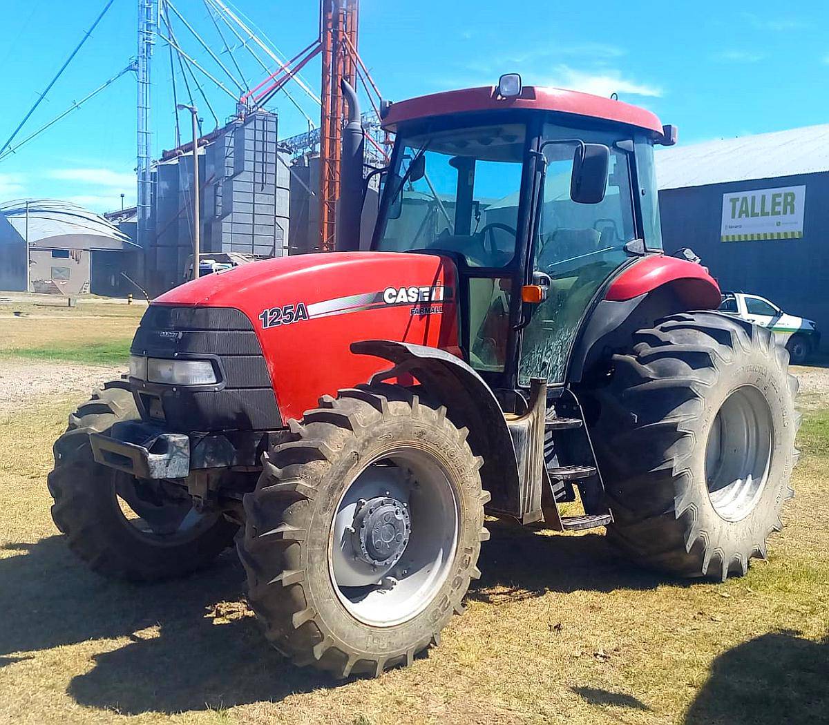 Tractor Case 125a, año 2014