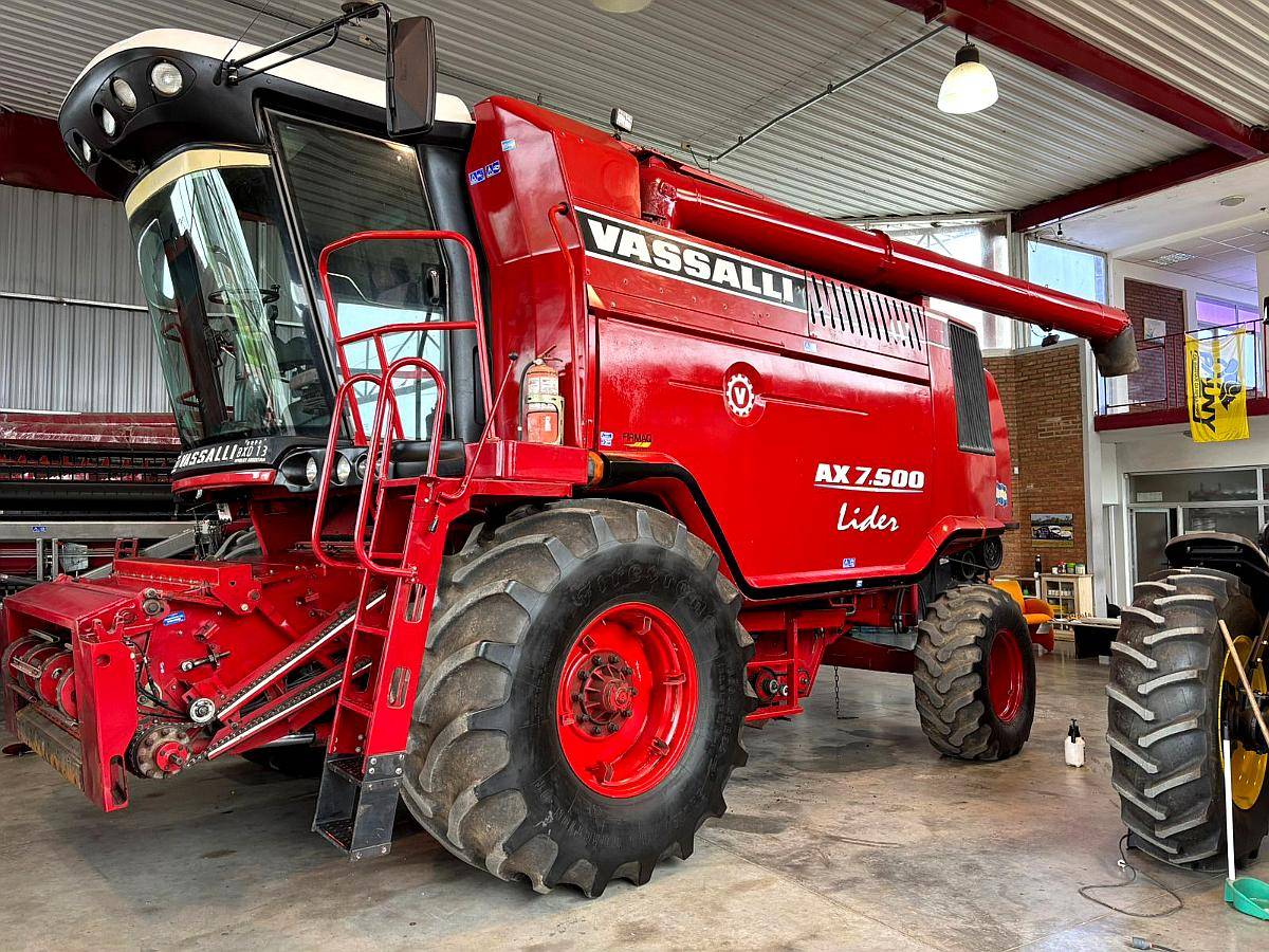 Cosechadora Vassalli AX 7500 Lider 2010