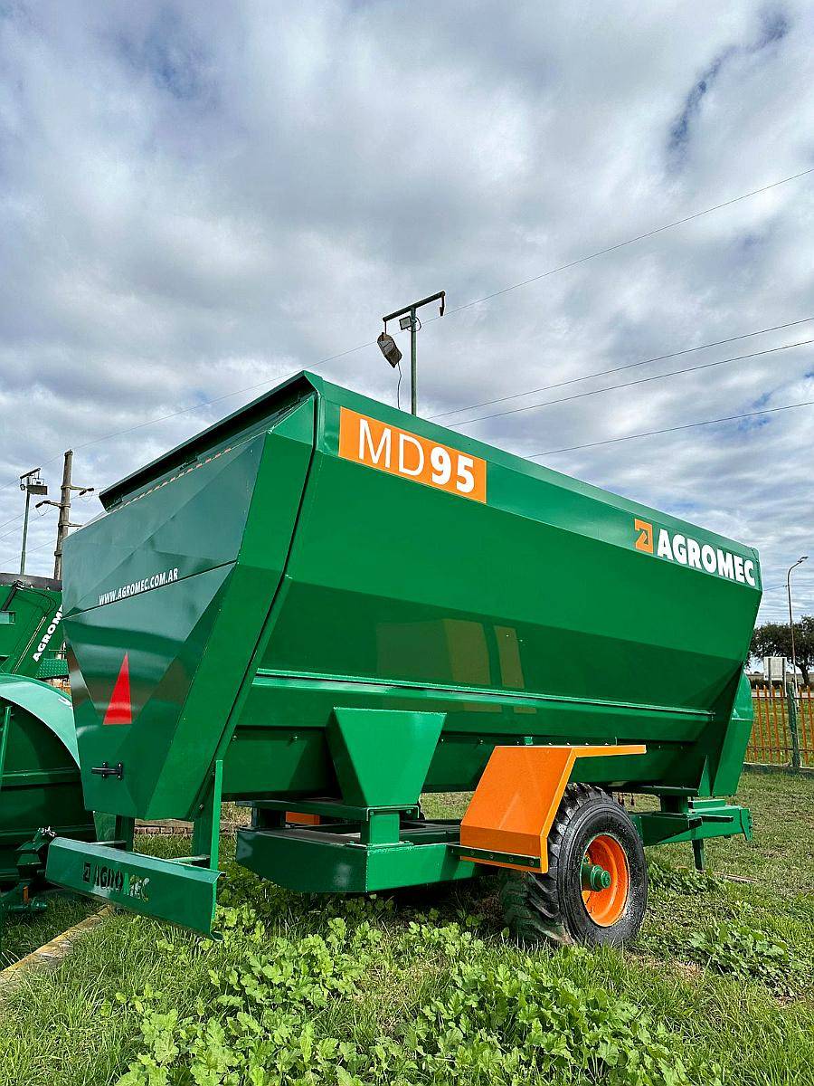 Mezclador Distribuidor de Raciones MD95 Agromec