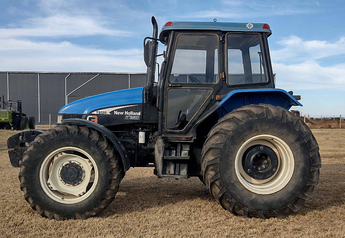 Tractor New Holland TS-120