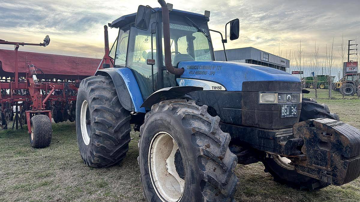 New Holland TM 150 Powershift
