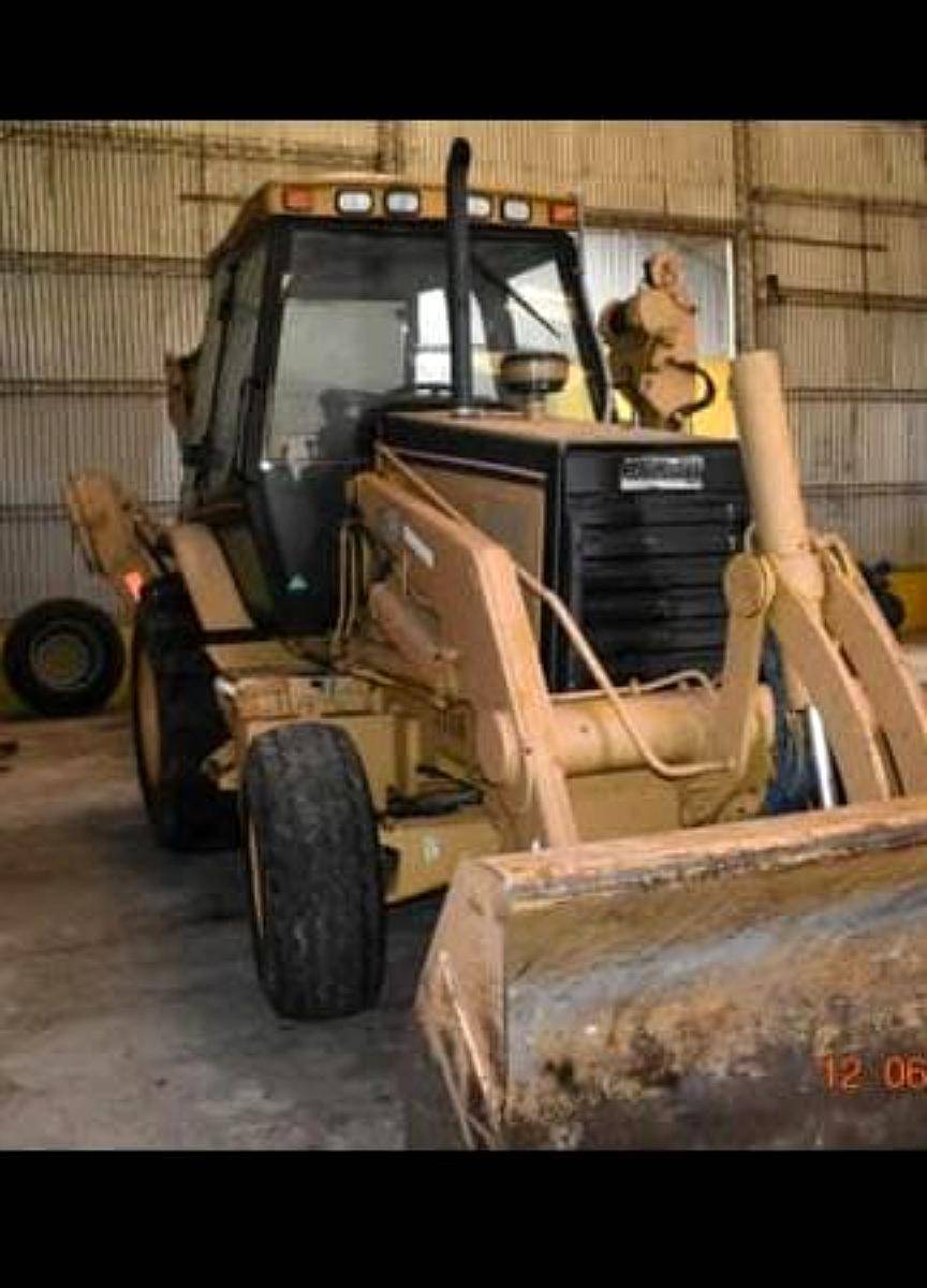 Caterpillar 446 D, con Plumón Telescopico P/ Tendidos ETC