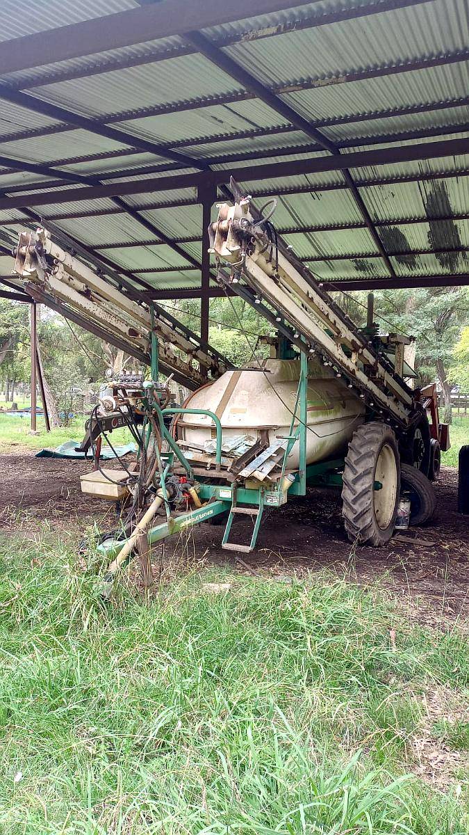 Pulverizador de Arrastre Marca Pampero.