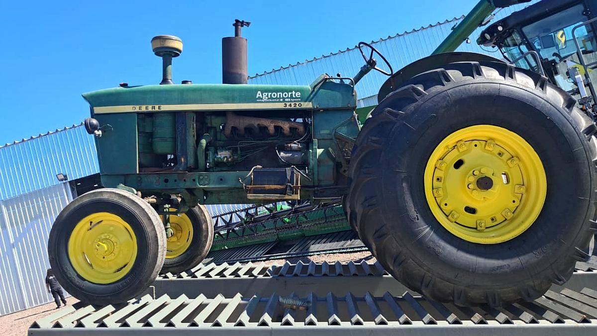 Tractor John Deere 3420