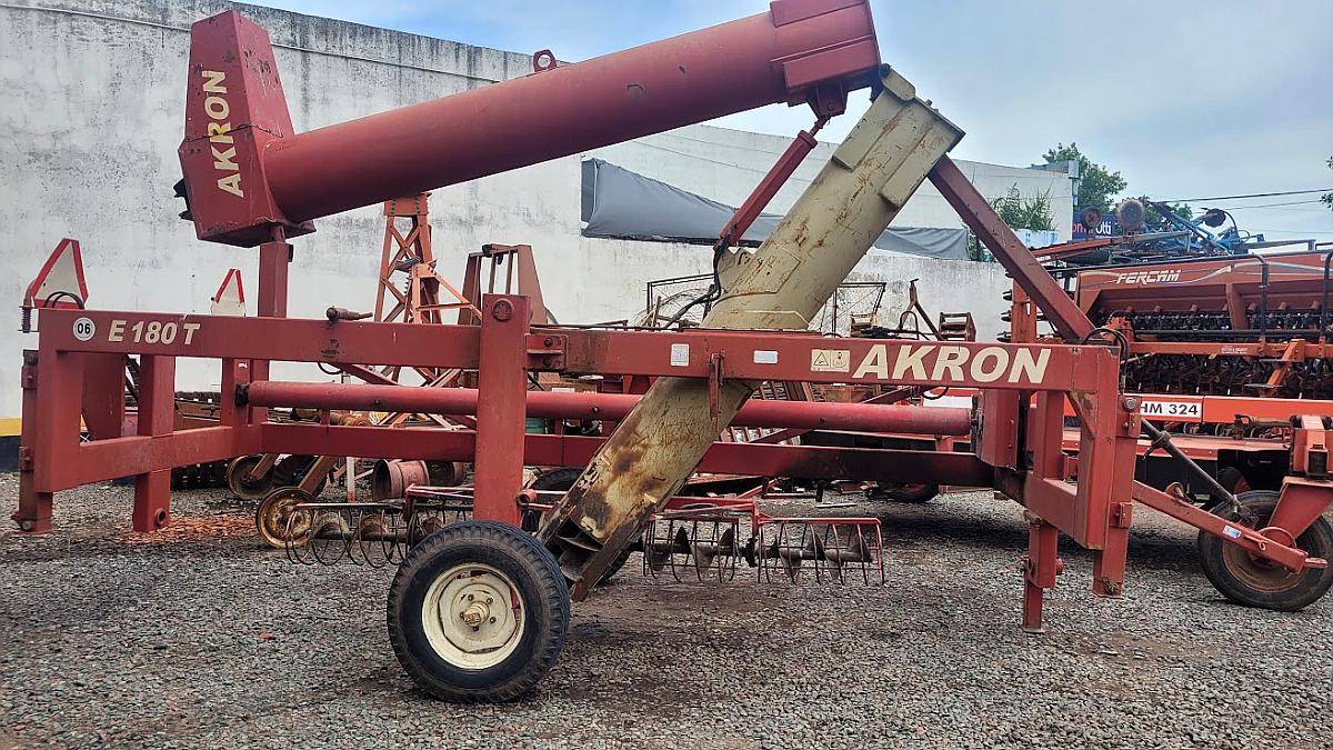 Extractora Akron E180t, Buen Estado