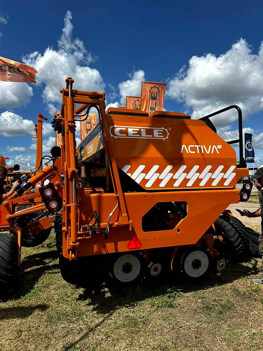 Nueva Cele Activa 4.0 de Grano Fino y Grueso 37x17.5