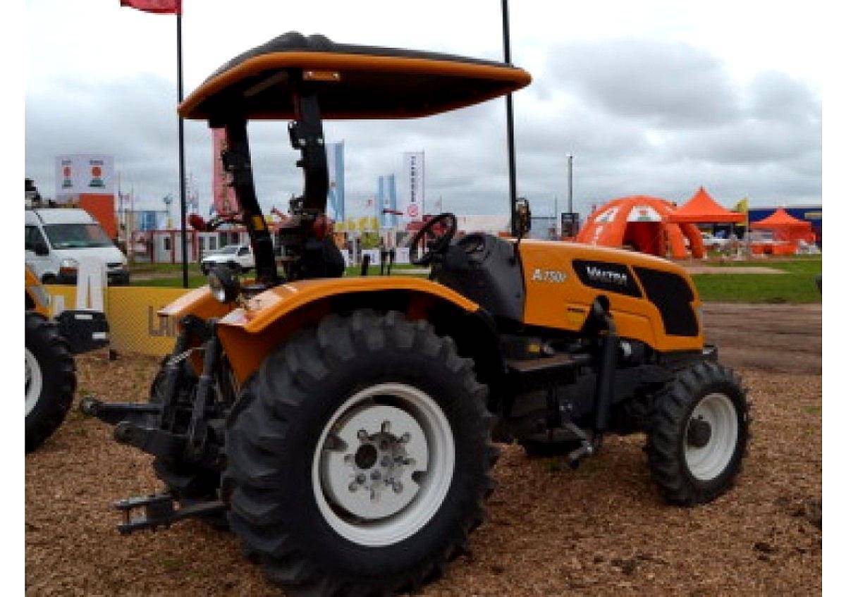 Tractor Valtra A750 F - Río Tercero