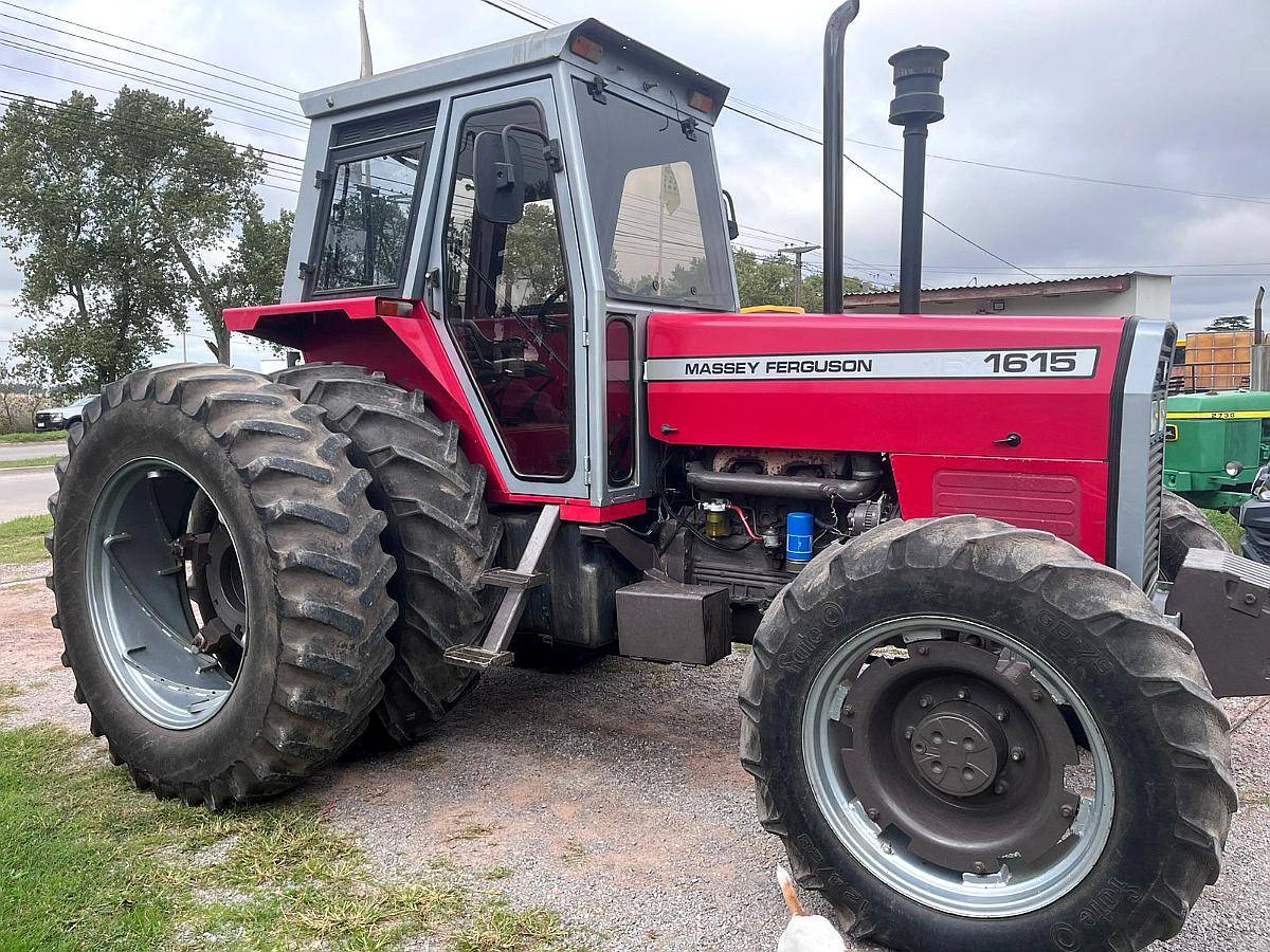 Massey 1615 año 1997 con 1500 Hs de REP Motor- Impecable