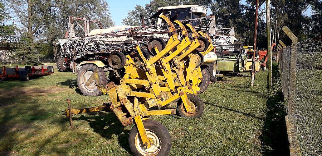 Escardillo Agrometal de 10 Surcos a 70 cm Hidraulico