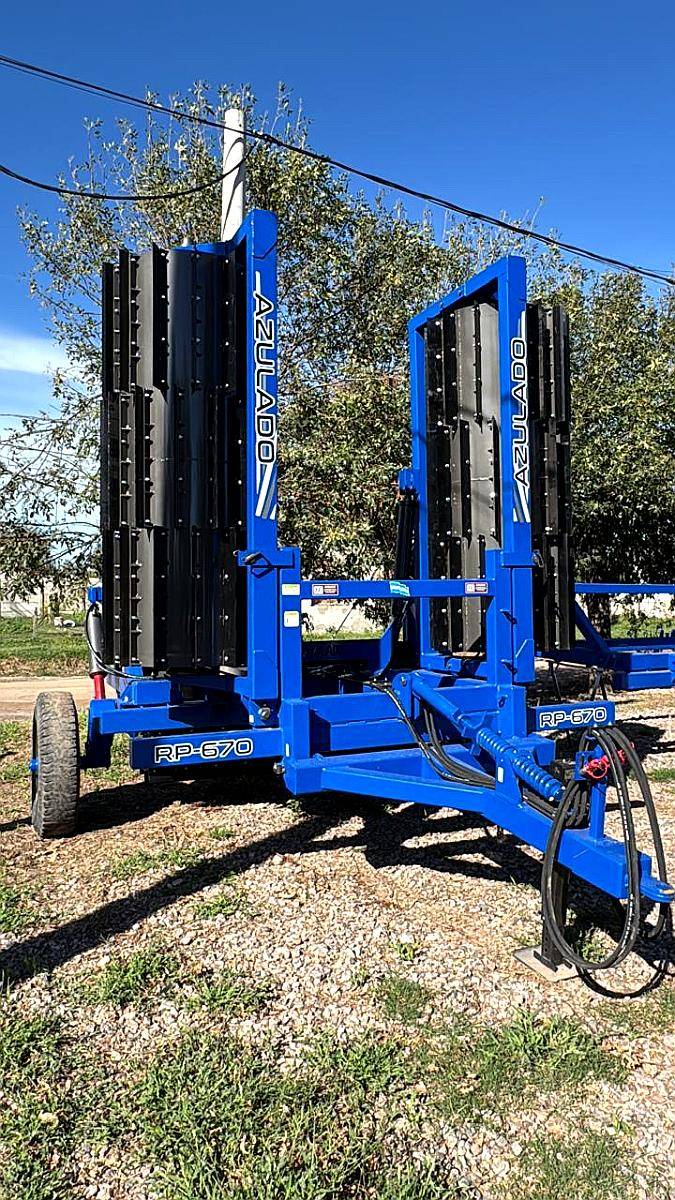 Rolo Picador de Rastrojos Azulado