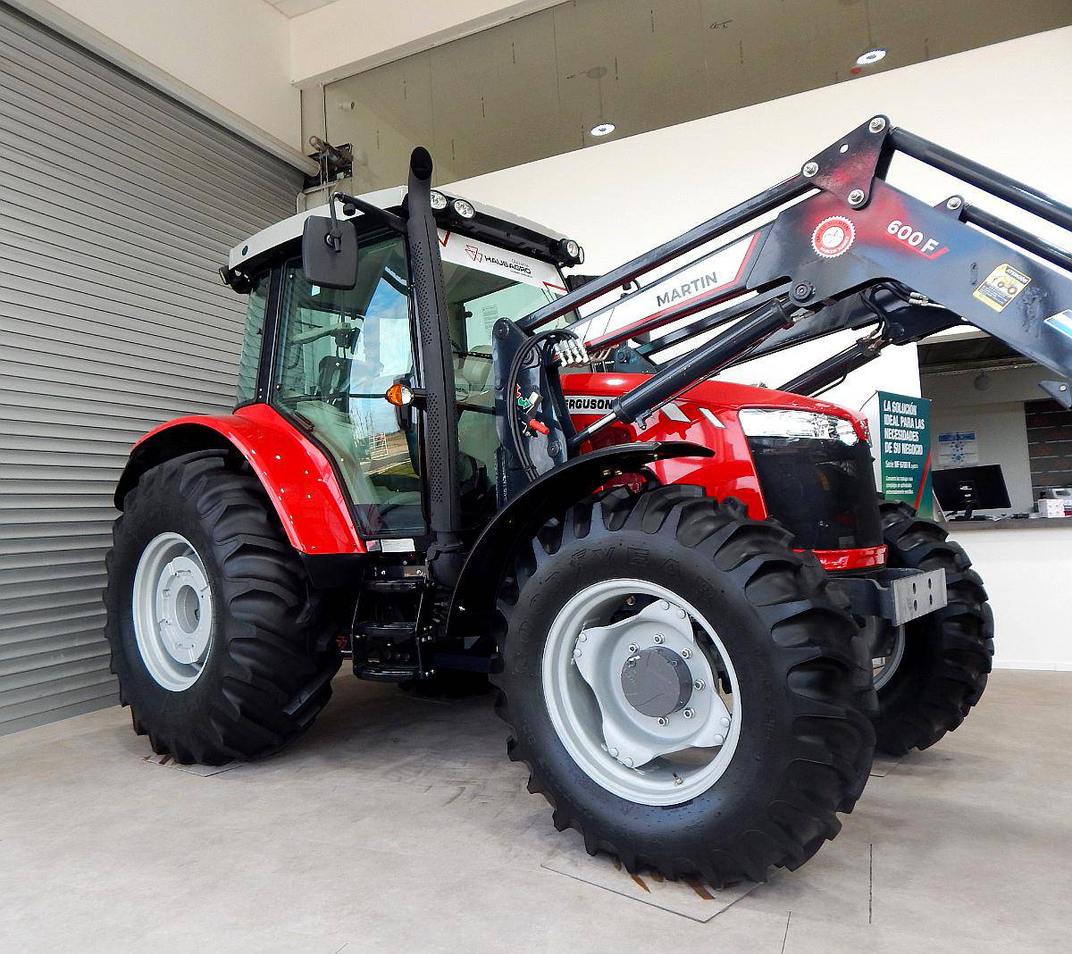 Tractor Massey Ferguson 6713 135 HP