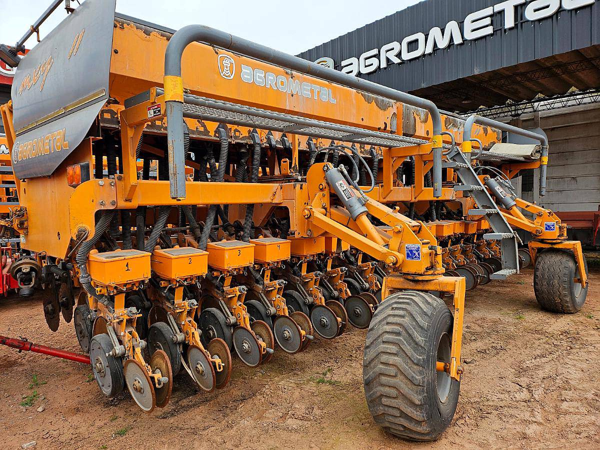 Sembradora Agrometal MXY II 31 Líneas a 21 cm