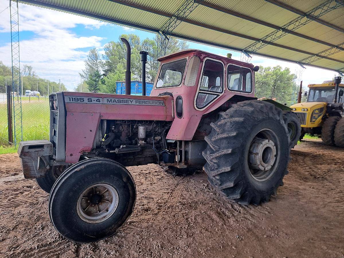 Tractor Massey Ferguson 1195 Rodado 24.5x32