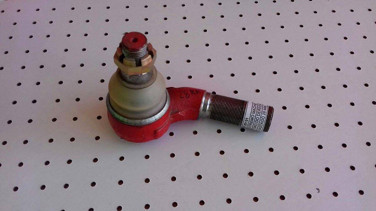 Extremo Macho Torcido Derecho