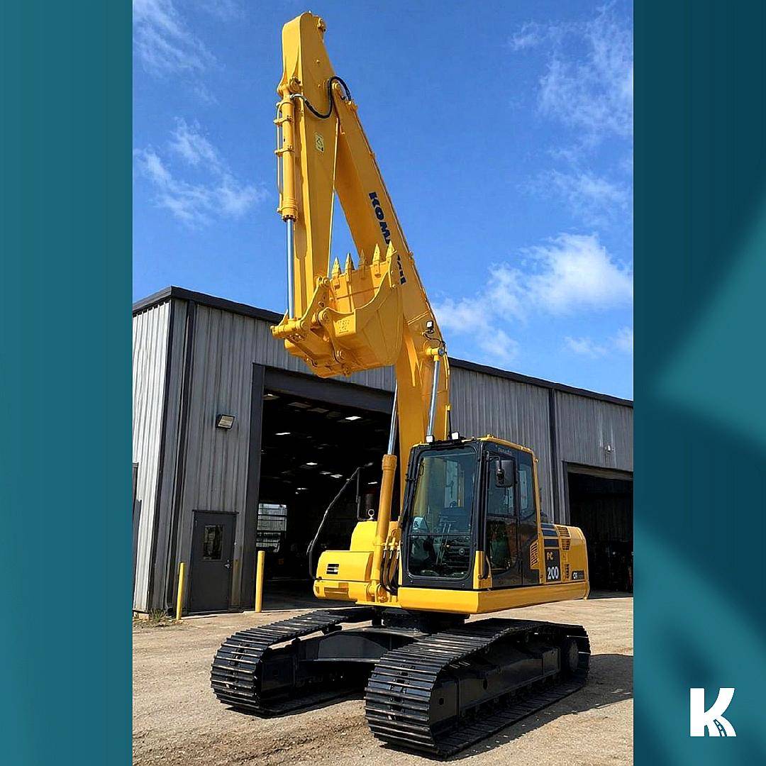 Excavadora Komatsu PC 200-8 (id881)