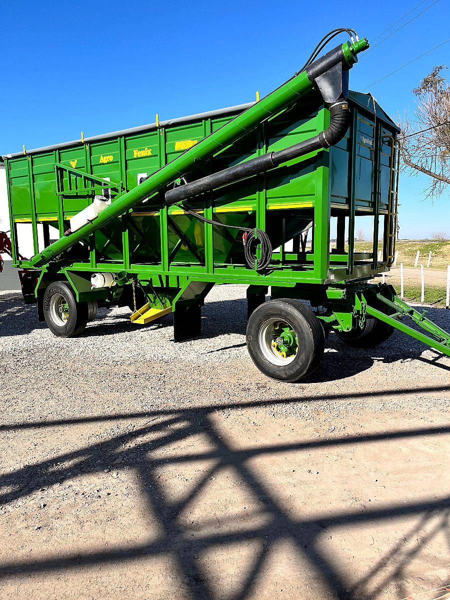 Acoplado Tolva para Semilla y Fertilizante de 20 Toneladas