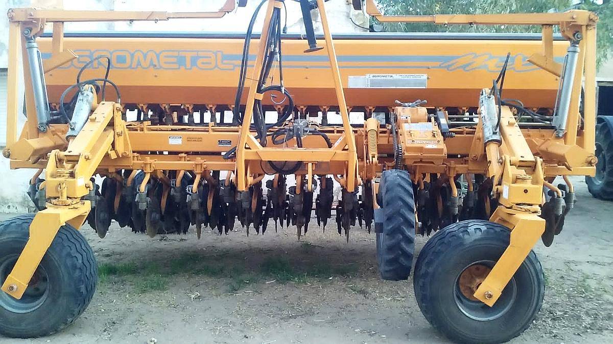 Sembradora Agrometal MX 23 a 21 Impecable