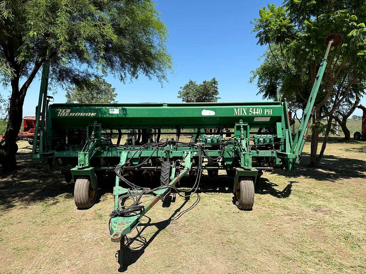 Sembradora Pierobon MIX 5440 PH.