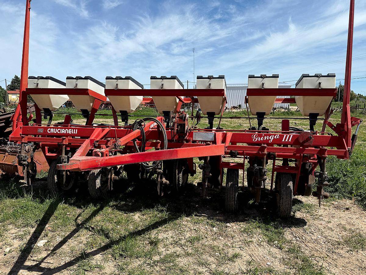 Sembradora Crucianelli Gringa III de 7 a 70