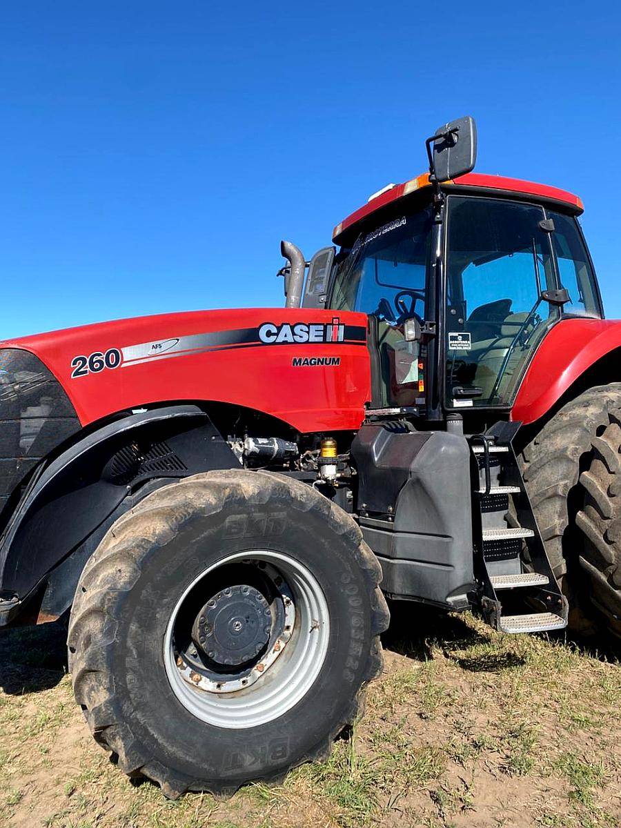 Tractor Magnum 260- 2013