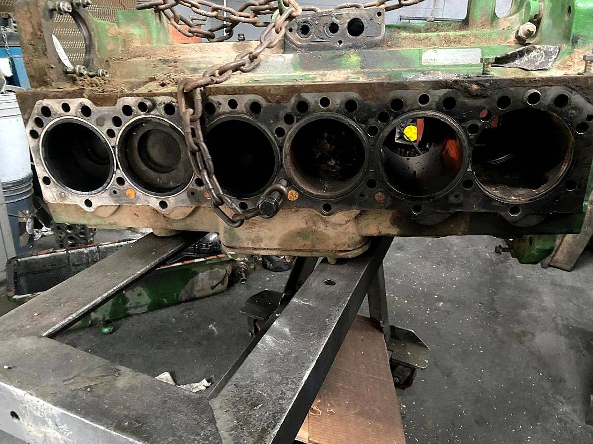 Block 6081 de Motor John Deere de Cosechadora 1550.