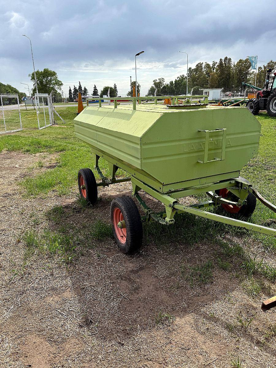 Petrolero de 3000 Lts