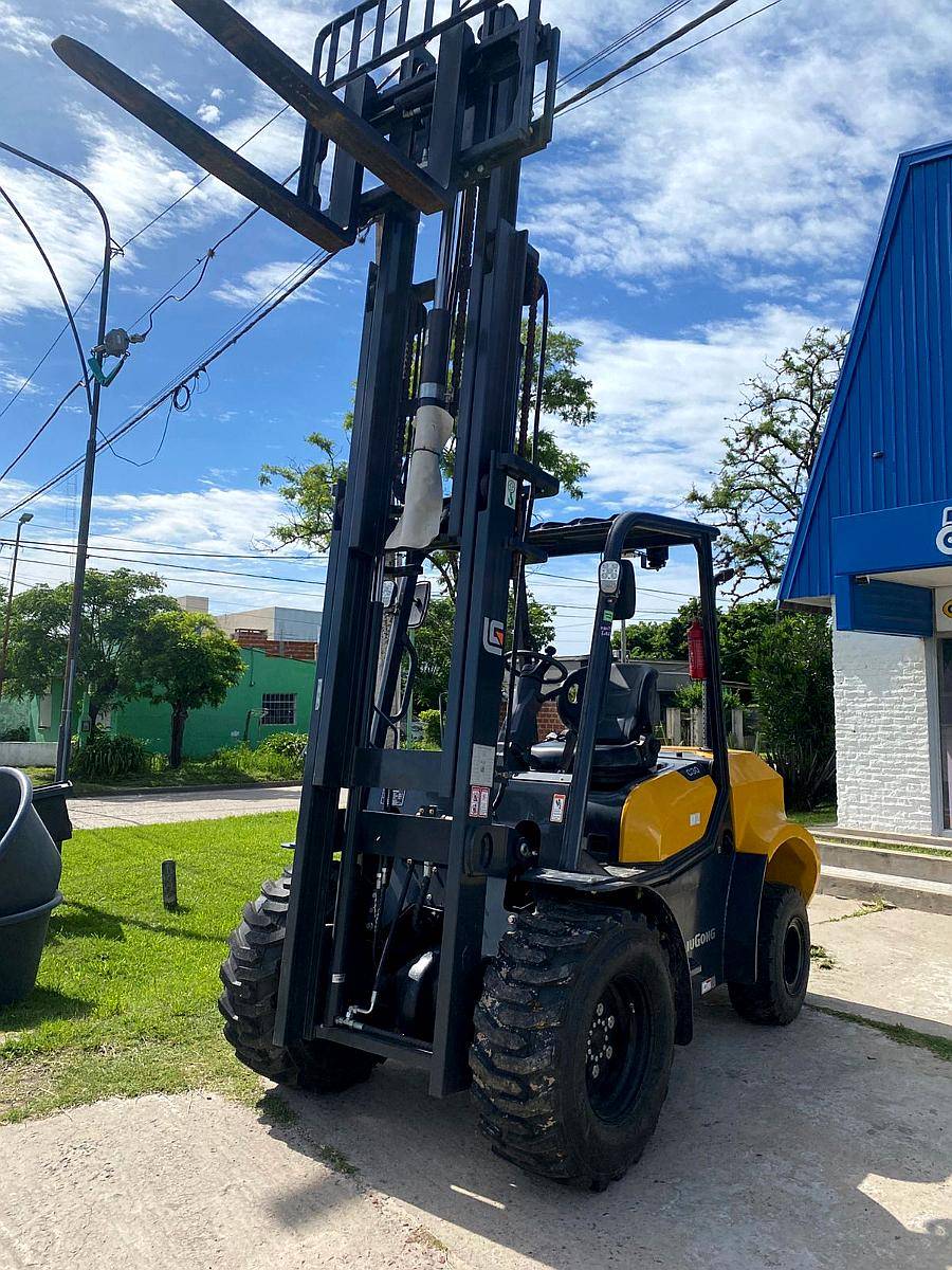 Autoelevador Liugong F7030 3tn Torre 4.5mt