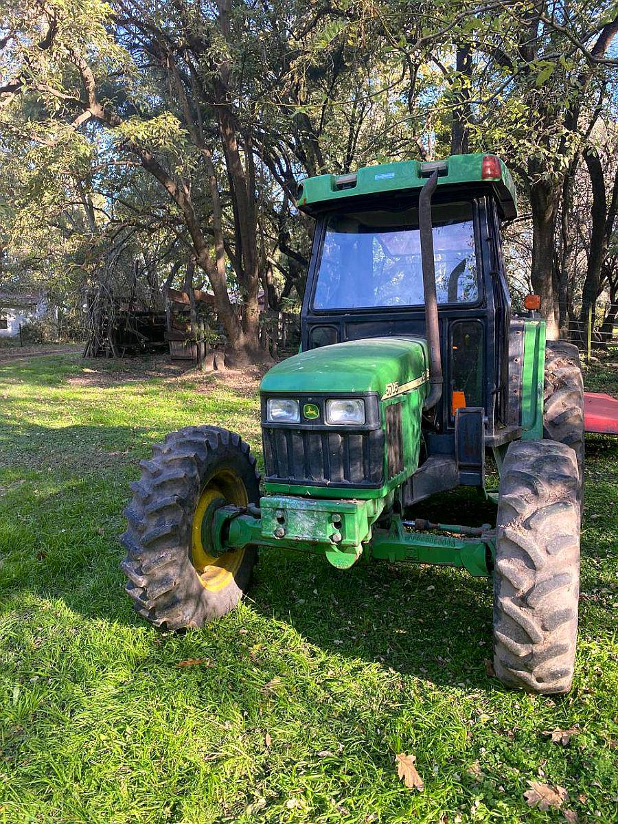 Tractor John Deere 5705