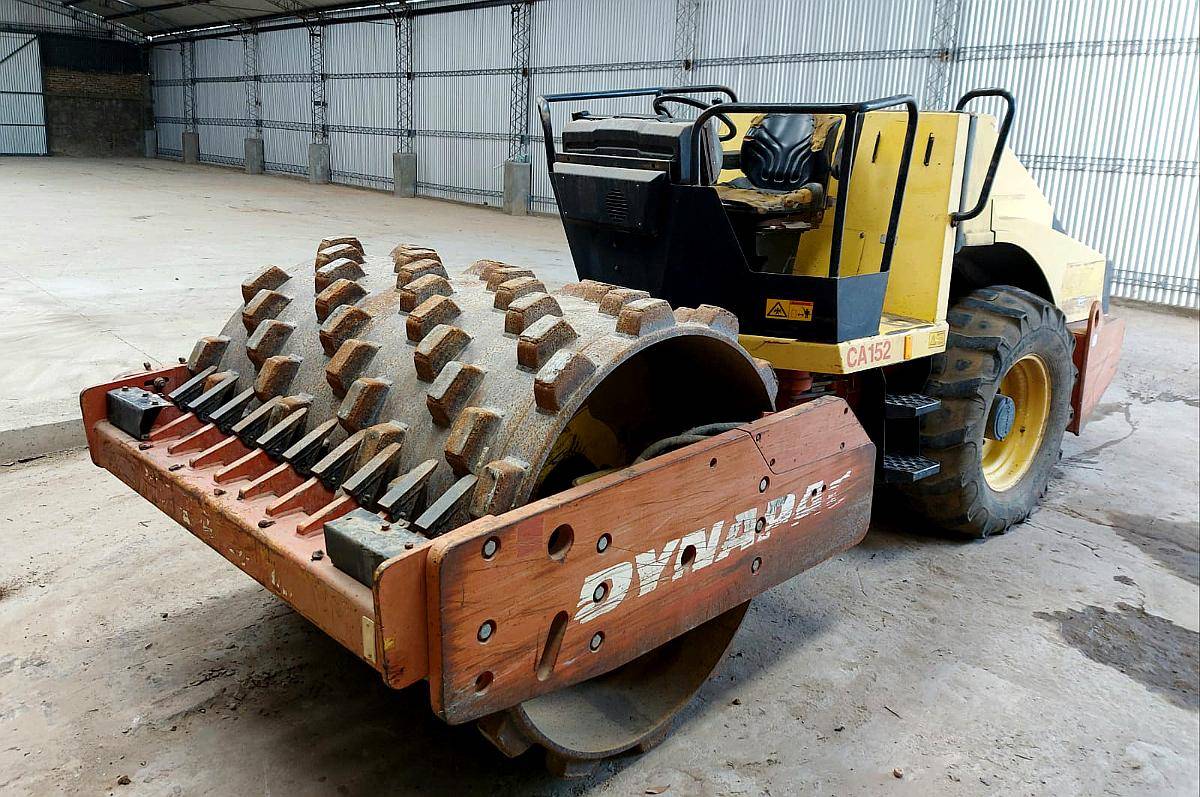 Compactador Rodillo Vibratorio Dynapac 2004