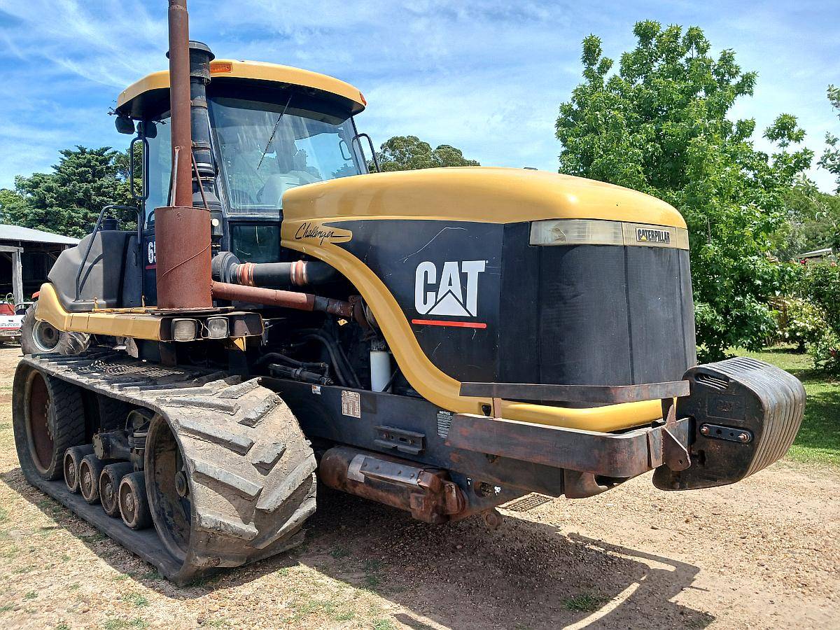 Tractor Caterpillar 65e 320 HP 18000 Hs Common Rail