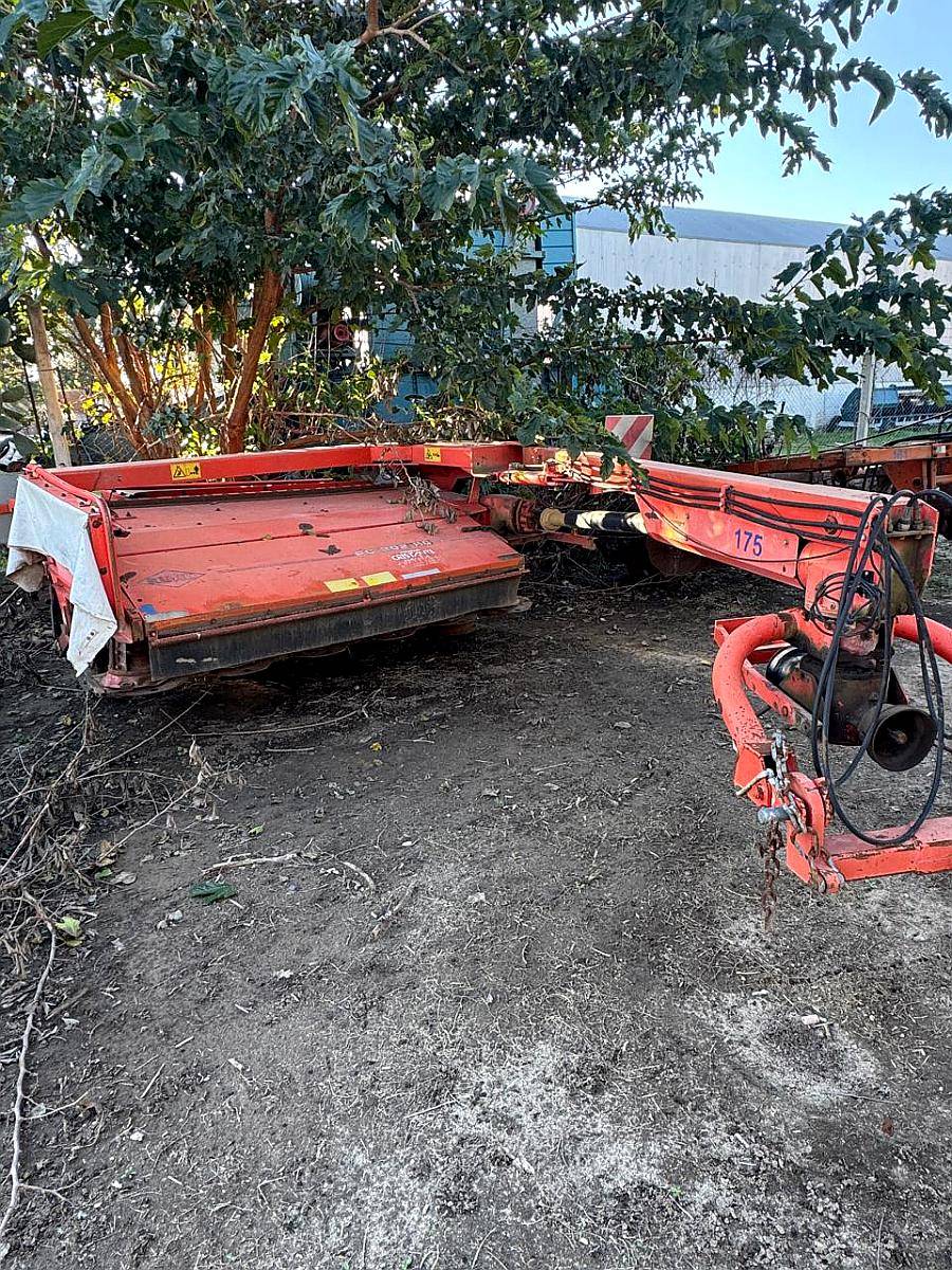 Segadora Kuhn FC 302 R 3m