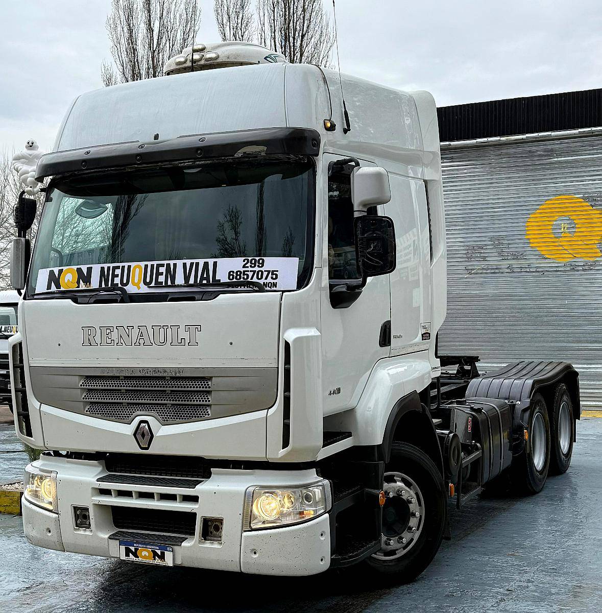 Renault 440 Camion Usado con Eje Neumatico NO Scania Nqnmaq