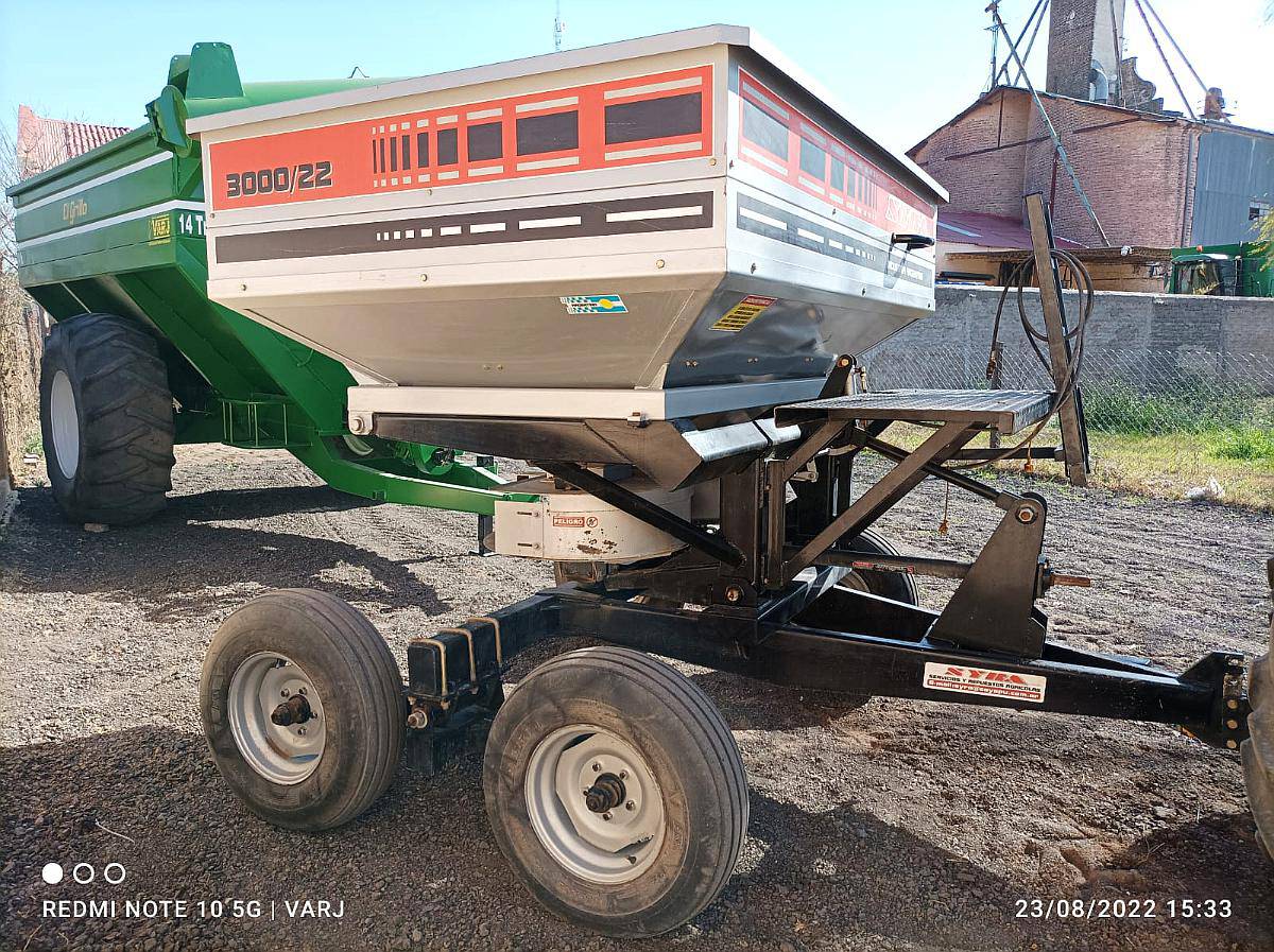 Fertilizadora Syra de 3000 Lts.