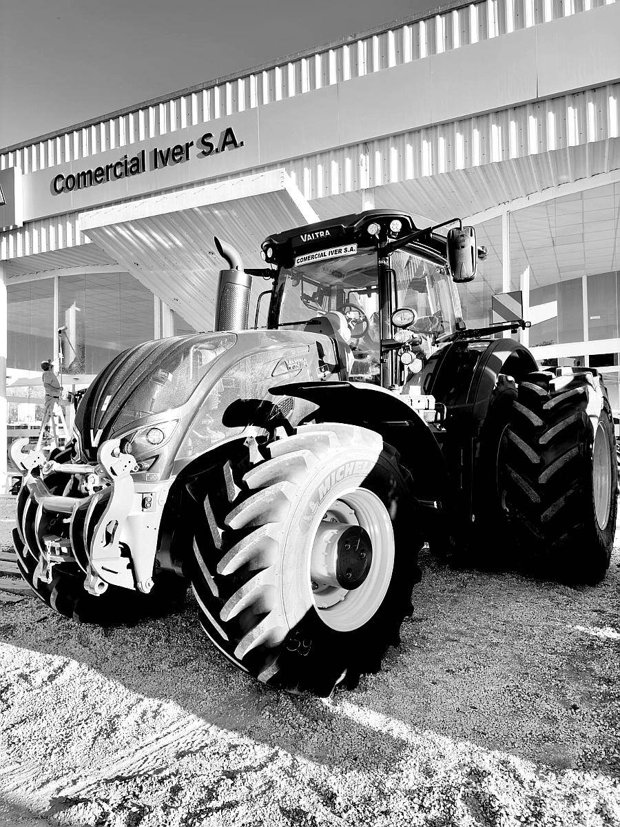 Valtra Serie S 274 - Caja CVT Velocidades Infinitas - Stock